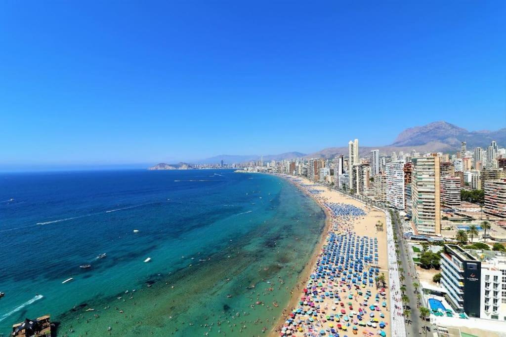 Luxurious 2-bedroom With Stunning Views, 1st Line On Levante Beach, Appartement Benidorm