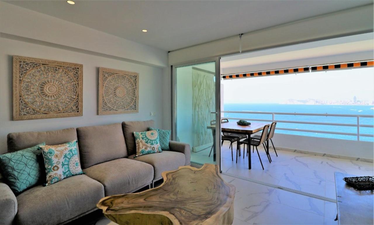 Luxurious 2-bedroom With Stunning Views, 1st Line On Levante Beach, Apartamento