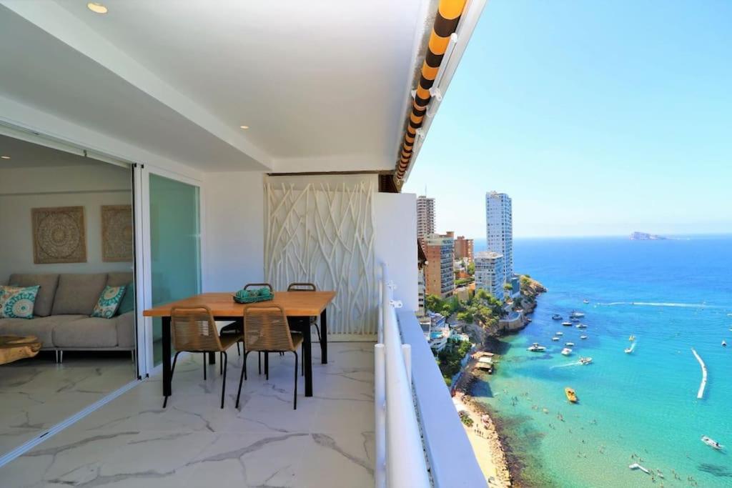 Luxurious 2-bedroom With Stunning Views, 1st Line On Levante Beach, Appartement Benidorm